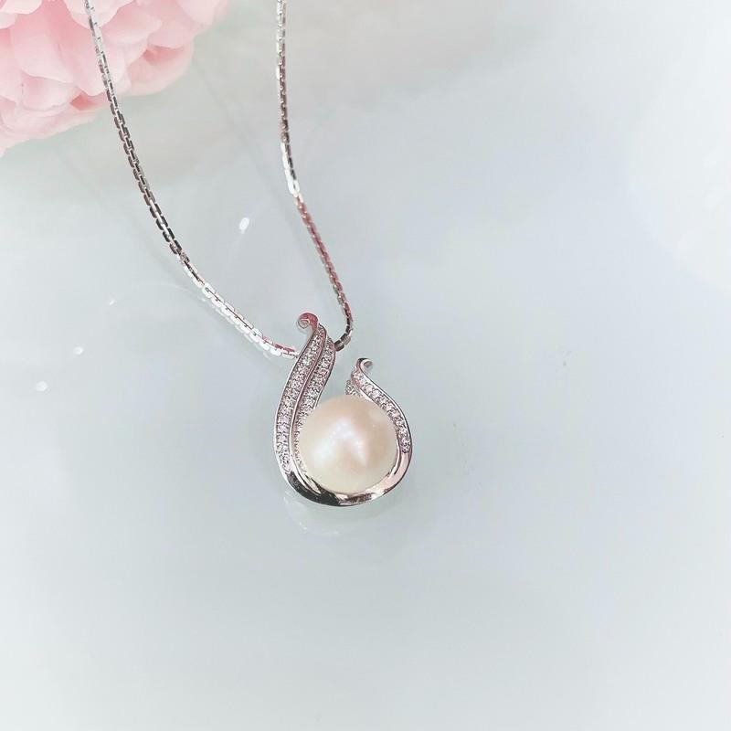 Mặt dây chuyền ngọc trai tinh tế, nhẹ nhàng