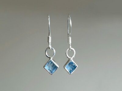 Hoa Tai Tơi Đính Đá Aquamarine Tinh Thể