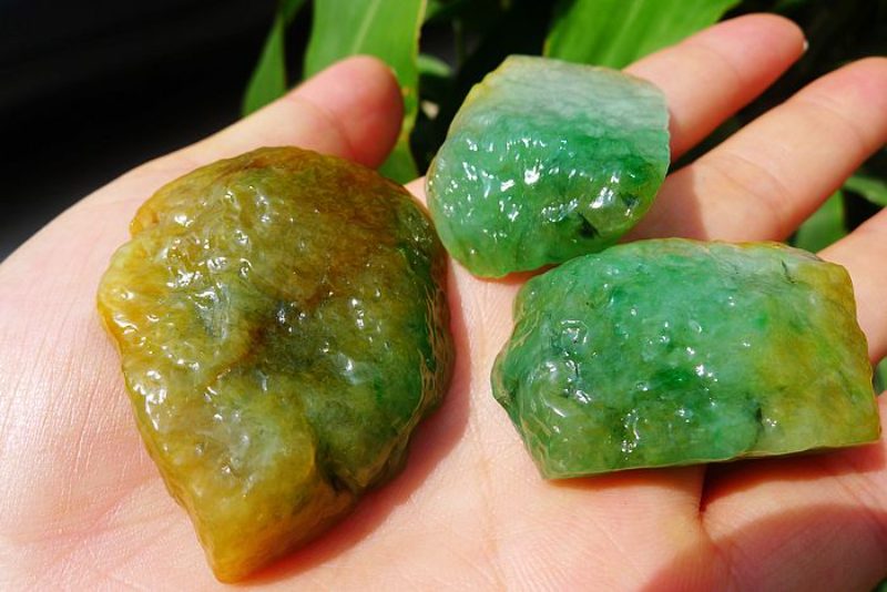 Đá cẩm thạch hay còn gọi là đá hoa