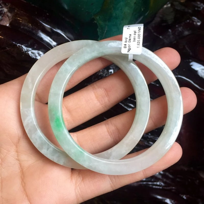 Đeo vòng cẩm thạch giúp cải thiện sức khỏe