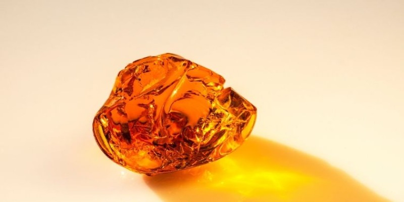 Đá hổ phách (Amber) tự nhiên