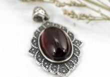 Mặt đá Garnet hoa văn bạc 925