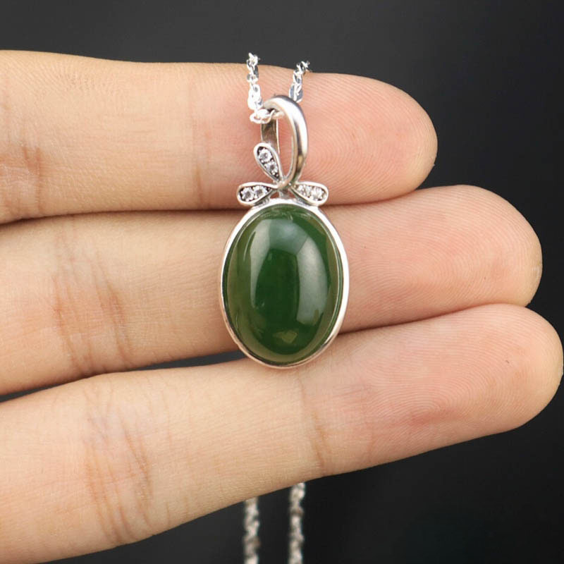 Mặt đá ngọc bích xua đuổi điều xui xẻo, thu hút vận may