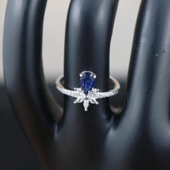 Nhẫn đá Sapphire 4*6mm bạc 925