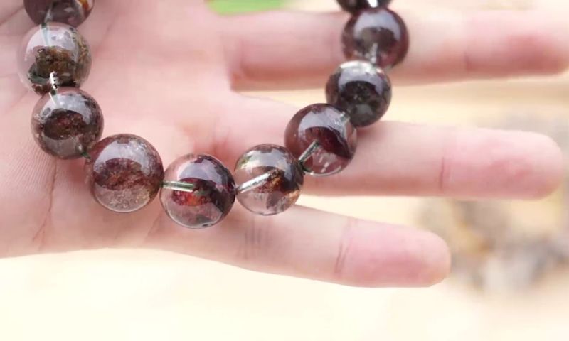 Cần chú ý kỹ để nhận biết đá ưu linh thật hay giả 