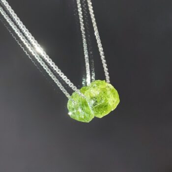 Dây Chuyền Đính Đá Peridot