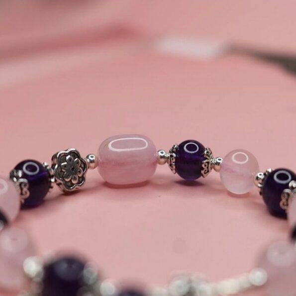 Vòng Đá Thạch Anh Hồng Tím Charm Bạc